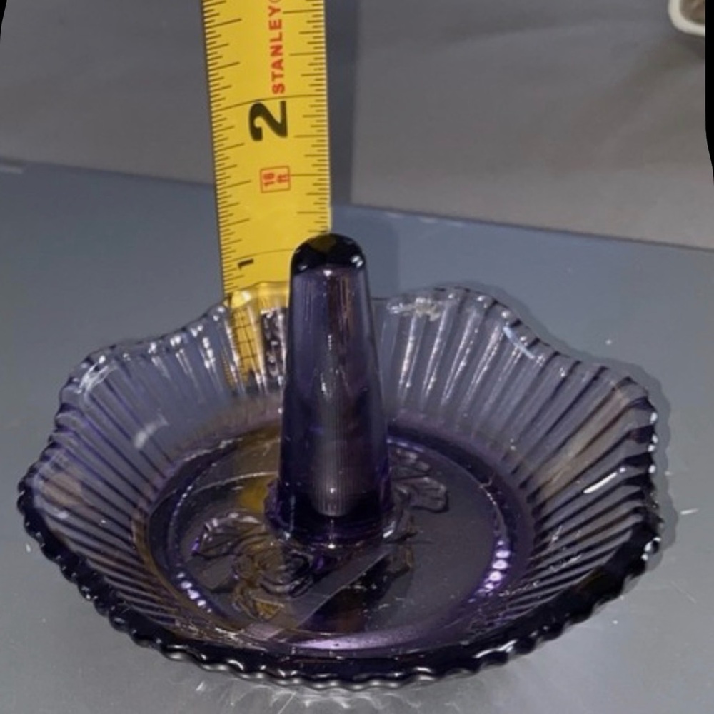 Elegant Purple Glass Ring Holder